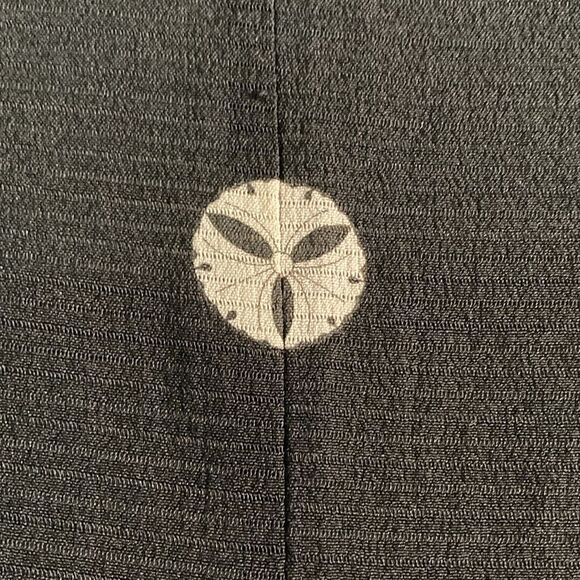 Japanese Style Black Kimono with Interior Tie One Size Sand Dollar Logo - Picture 4 of 11